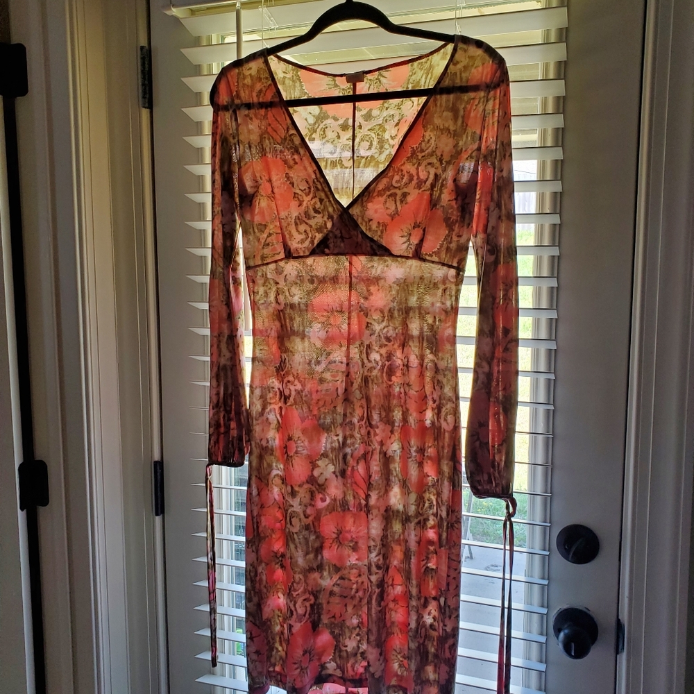 SilverGate Dress - Picture 2 of 6